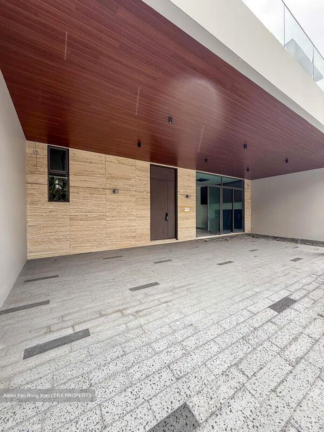 Frankel Estate (D15), Terrace #519682491